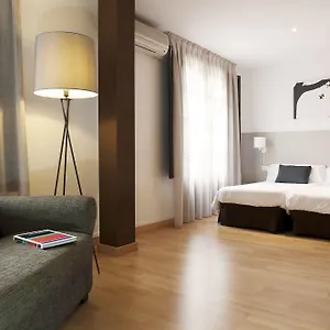 Aspasios Plaza Real Appartement